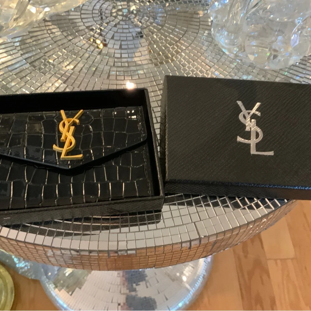 Saint Laurent Black Croc-Embossed Card Holder with Gold YSL Emblem beautiful
